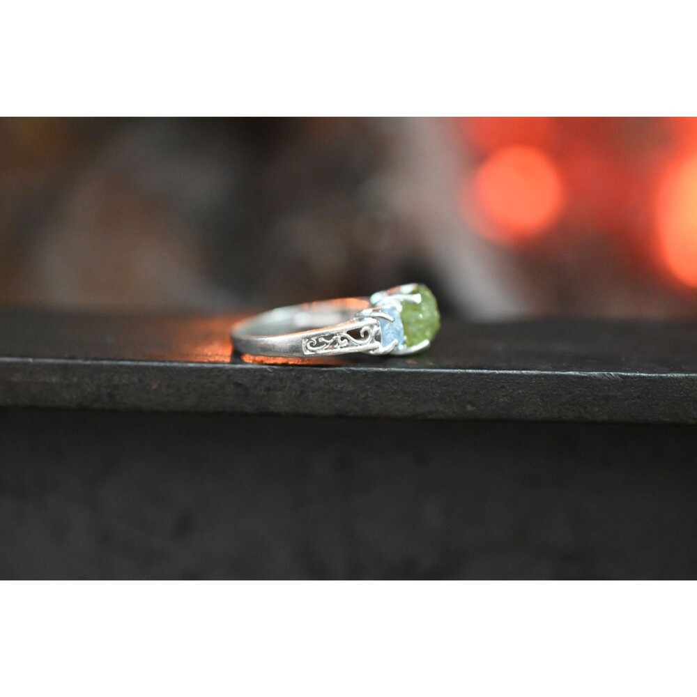Rough Peridot Tanzanite Engagement Ring Promise Wedding Band Solid Sterling Silv - Picture 4 of 4